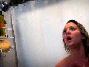 Kaley Cuoco Nuda - Porno @ CuloNudo.com