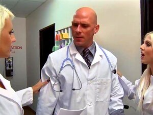 Doctor Fucking - Porno @ CuloNudo.com