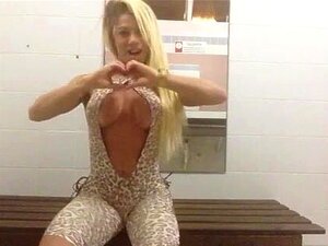 Vídeos de sexo e pornografia Renata Pinheiro em alta qualidade no ...