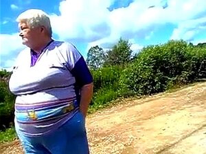 Mi Sego Guardando Nonna - Porno @ CuloNudo.com