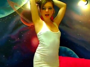 Cammina Nuda Per Casa Viene Scoperta Dal - Porno @ CuloNudo.com