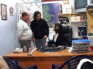 A A A Cercasi Segretaria Porca 3 - Porno @ CuloNudo.com