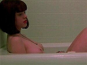 Rose Mcgowan Porno - Porno @ CuloNudo.com