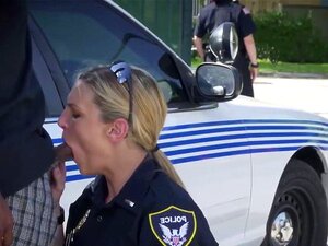 Aperte As Nossas Mamas Enormes E Vá Até Ao Fundo, Senhor. MILFs Aventureiros De Uniforme Da Polícia Querem Aproveitar Todas As Oportunidades Para Lubrificar As Suas Conas Solitárias. é Por Isso Que Comem O Dia Todo Em BLACKSONCOPS. Porn