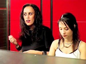 Ana De Armas, Miriam Giovanelli, Duna Jové, Elena De Frutos & Ana Maria Polvorosa - Mentiras E Gordas, 2009), Porn